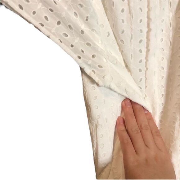 NWT! Gap optic white eyelet dress. Size xs - Picture 9 of 11